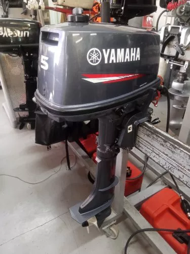 Лодочный мотор Yamaha (Ямаха) 5 CMHS — 2013 год выпуска Лодочный мотор Yamaha (Ямаха) 5 CMHS — 2013 год выпуска